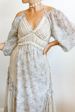 Load image into Gallery viewer, Free People gypsy midi dress - Size XS
